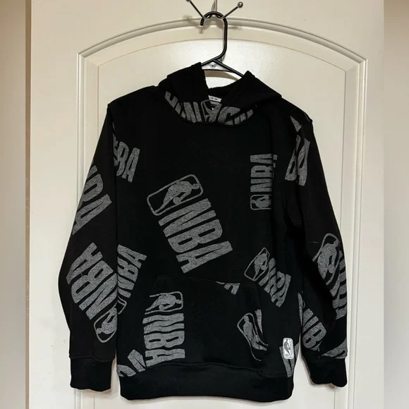 NBA Sweatshirt - Picture 1 of 3